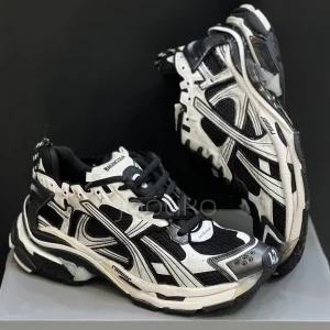 بالنسیاگا رانر مشکی سفید Balenciaga Runner Black White