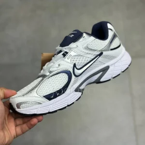 نایک وی فایو آر ان آر سفید سرمه ای Nike V5 RNR White Navy Silver