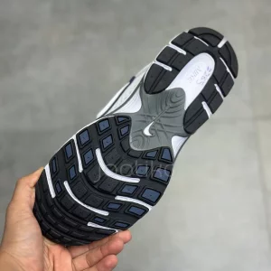 نایک وی فایو آر ان آر سفید سرمه ای Nike V5 RNR White Navy Silver