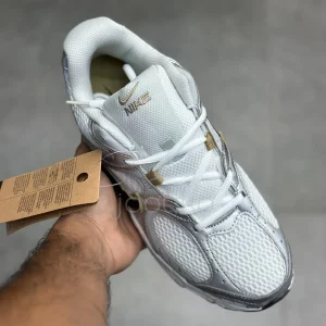 نایک وی فایو آر ان آر متالیک بژ Nike V5 RNR Parachute Beige Metallic Pewter