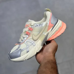 کفش نایک وی تو کی ران کرم متالیک مرجانی Nike V2K Run Coral Metallic Cream