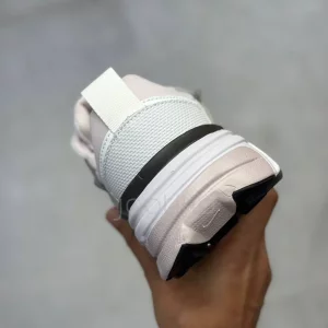نایک وی تو کی ران طوسی نقره‌ای صورتی ملایم Nike V2K Run Platinum Tint Summit White Cave Stone Metallic Silver