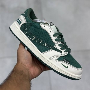 کفش نایک ایر جردن وان لو سوپریم گوچی سبز تیره و کرم Nike Air Jordan 1 Low Supreme Gucci Dark Green and Cream