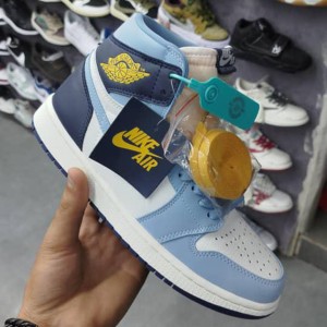 جردن وان های فرست این فلایت Jordan 1 High OG First in Flight MSTR