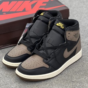 جردن وان های فرست این فلایت Jordan 1 High OG First in Flight MSTR