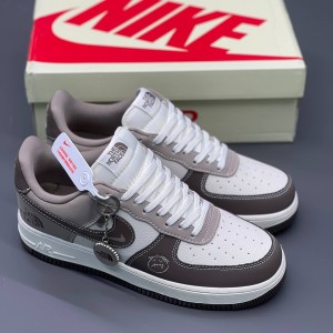 نایک ایرفورس وان نورث فیس موکا سفید Nike Air Force 1 The North Face Mocha