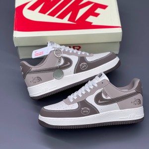 نایک ایرفورس وان نورث فیس موکا سفید Nike Air Force 1 The North Face Mocha