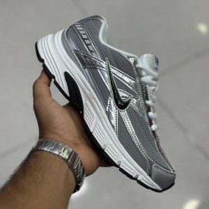 نایک اینیشیتور نقره‌ای خاکستری Nike Initiator Silver Grey