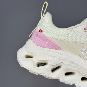 کتونی آن رانینگ کلودتیلت سفید صورتی On Running Cloudtilt 2 LOEWE White Pink
