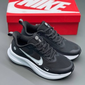 نایک زوم ایکس مشکی سفید Nike Zoom X