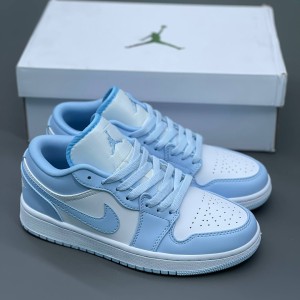 جردن وان لو Jordan 1 Low White Ice Blue