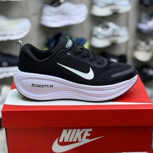 نایک ومرو پلاس مشکی سفید Nike Vomero Plus Black White