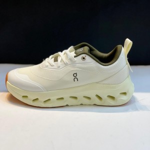کتونی آن رانینگ کلودتیلت سفید زیتونی On Running Cloudtilt 2 LOEWE White Khaki 3ME10693507