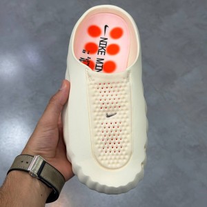 Nike Mind 001 Slide Light Bone