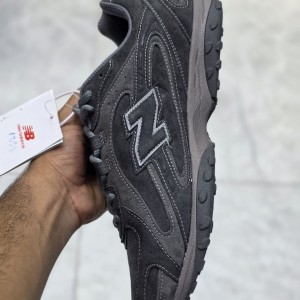 نیوبالانس 204 ال خاکستری تیره New Balance 204L