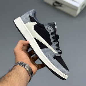ایر جردن ۱ لو تراویس اسکات مشکی طوسی Travis Scott Air Jordan 1 Low OG Black Suede Grey