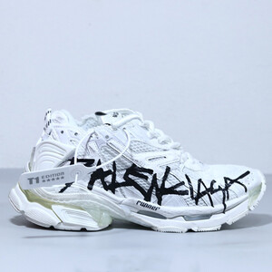 بالنسیاگا رانر گرافیتی Balenciaga Runner Graffiti White