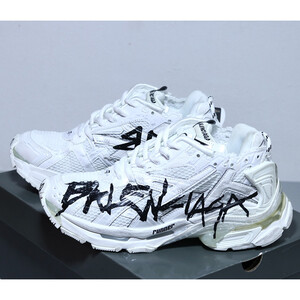 Balenciaga Runner Graffiti White