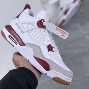نایک اس بی جردن 4 رترو واین رد Nike SB x Air Jordan 4 Retro Wine Red