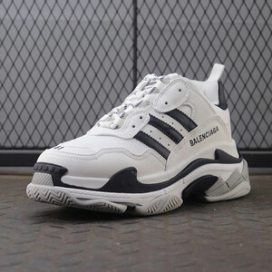 BALENCIAGA X ADIDASMENS TRIPLE S &#8211; WHITE/BLACK