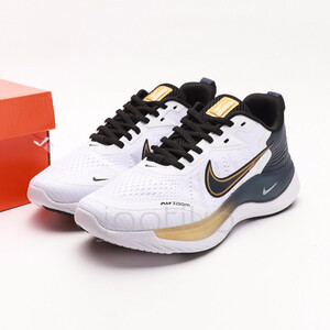 نایک ایر زوم وین فلو کیو سی Nike Air Zoom Winflo QC