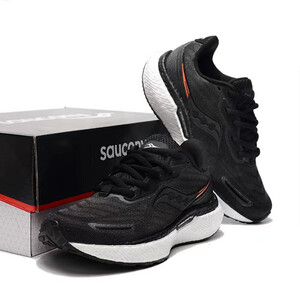 ساکنی ترایامف Saucony Triumph 19