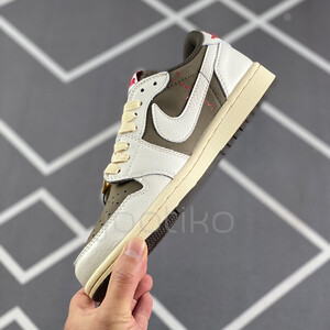 ایر جردن وان Travis Scott Air Jordan 1 Low Reverse Mocha