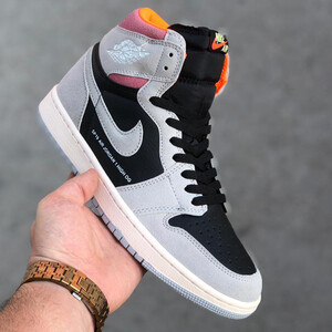 نایک جردن وان نچرال گری هایپر کریمسون Jordan 1 Neutral Grey Hyper Crimson