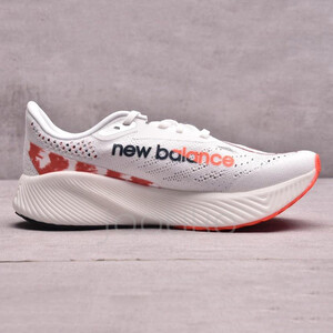 نیوبالانس فیول سل الیت New Balance FuelCell RC Elite V2