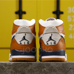 نایک جردن لگسی Jordan Legacy 312 Trainer 3 Medicine Ball