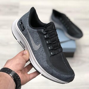 Nike Air Zoom Pegasus 35 Shield2
