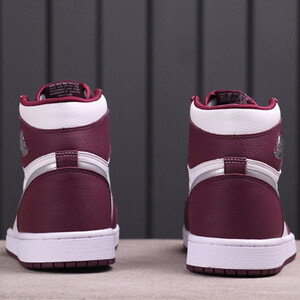جردن وان بوردو Jordan 1 Retro High OG Bordeaux