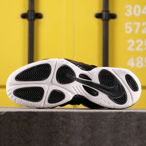 نایک ایر فومپوزیت پرو دکتر دووم Nike Air Foamposite Pro-Dr. Doom