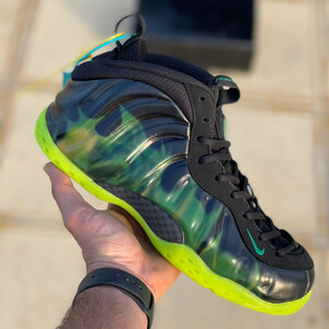 نایک ایر فومپوزیت وان پارانورمَن Nike Air Foamposite One ParaNorman