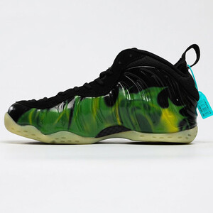 نایک ایر فومپوزیت وان پارانورمَن Nike Air Foamposite One ParaNorman