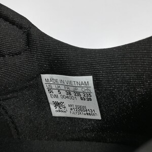 کفش آدیداس اوزویگو Adidas Ozweego