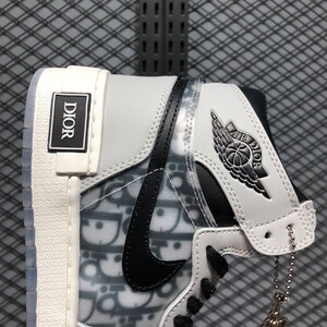 نایک ایر جردن وان Nike Air Jordan 1 High OG Wolf