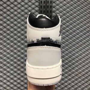 نایک ایر جردن وان Nike Air Jordan 1 High OG Wolf