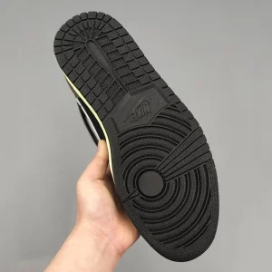 نایک ایر جردن وان Jordan 1 Retro High Tokyo Bio Hack