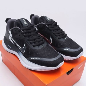 نایک ایر زوم وین فلو کیو سی Nike Air Zoom Winflo QC