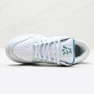 نایک اس بی دانک دورنبشر Nike SB Dunk Low Doernbecher