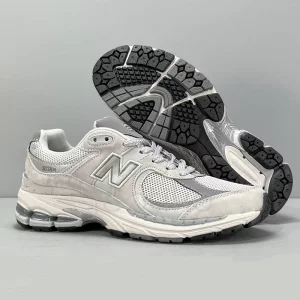 کفش نیوبالانس New Balance 2002R