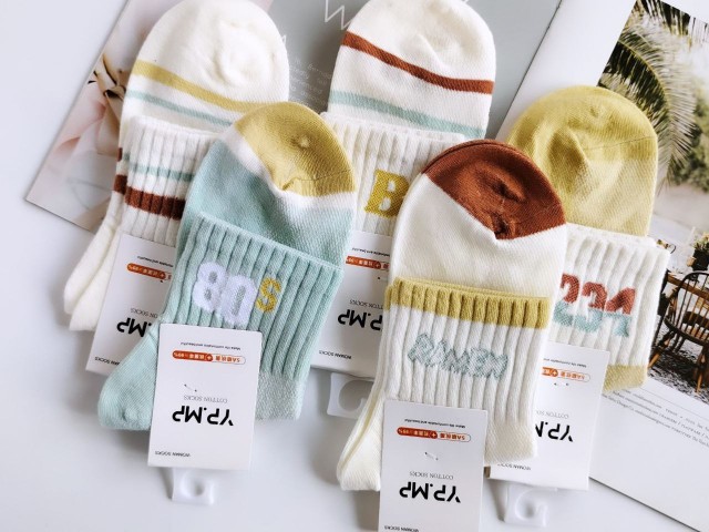 جوراب نیم ساق