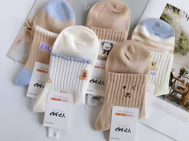 جوراب نیم ساق