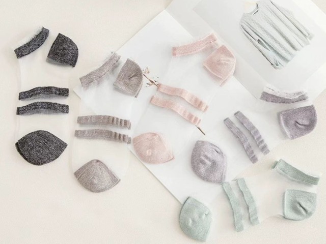 جوراب اسپورت شیشه ای