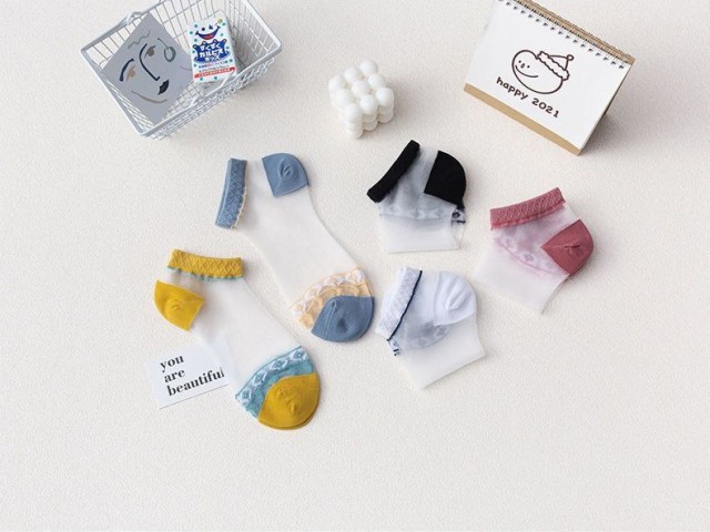 جوراب اسپورت شیشه ای