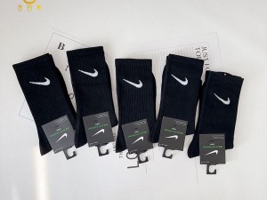 جوراب ساق بلند نایک 