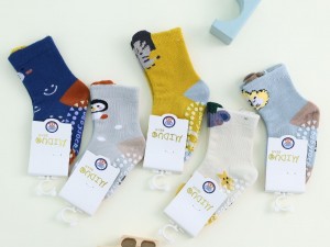 جوراب نوزادی  کف ژله ای