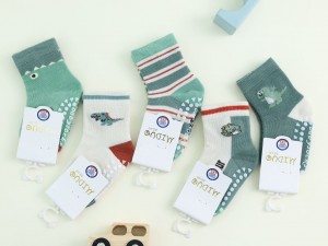 جوراب نوزادی  کف ژله ای