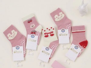 جوراب نوزادی  کف ژله ای